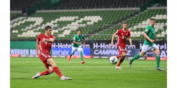 Zawodnicy FC Bayern Monachium szczerze dziękują Hansowi-Dieterowi Flick za ich wskazówki